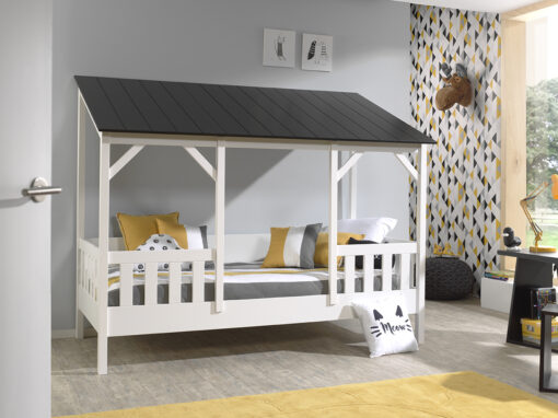 Cette combinaison HOUSEBED consiste d'un lit avec le toit en noir (90x200), un sommier et un matelas