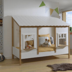 Le lit cabane HOUSEBED blanc en un lit gigogne pour cabane