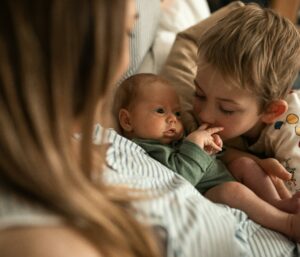 Comprendre les Lits Évolutifs : Du Lit Bébé au Lit Junior